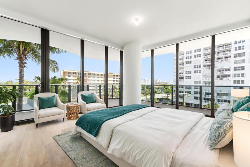  Condo & Townhome Photos