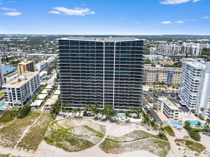  Condo & Townhome Photos