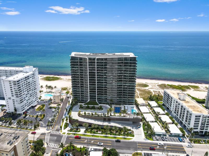  Condo & Townhome Photos