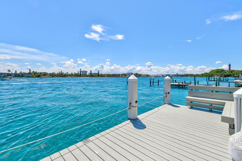  Single Family Homes Photo 17:  Jupiter Inlet Colony,  FL 33469