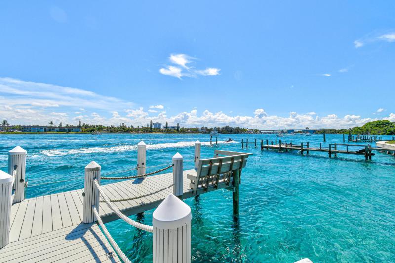  Single Family Homes Photo 18:  Jupiter Inlet Colony,  FL 33469