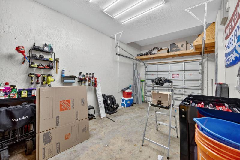  Condo & Townhome Photos