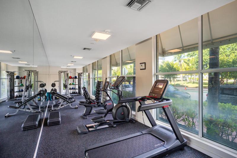  Condo & Townhome Photos
