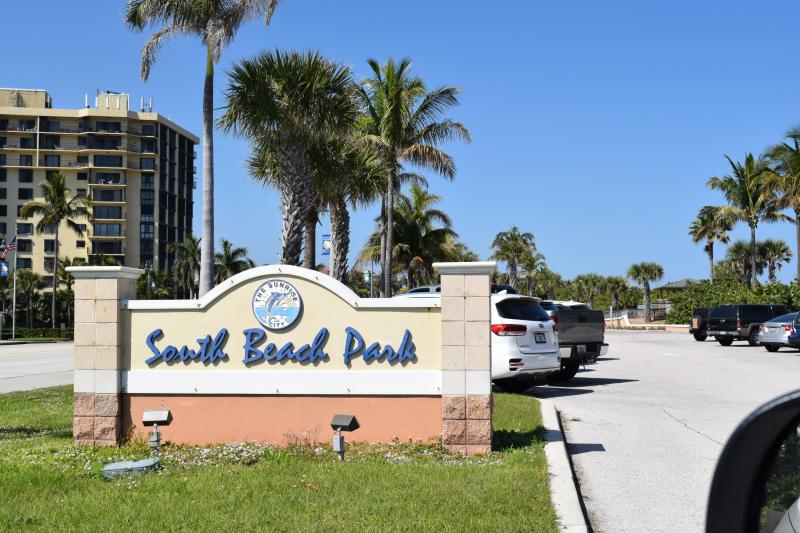  Commercial & Industrial Land Images 