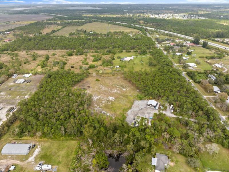  Commercial & Industrial Land Images 