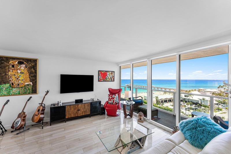  Condo & Townhome Photos