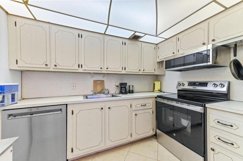  Condo & Townhome Photos