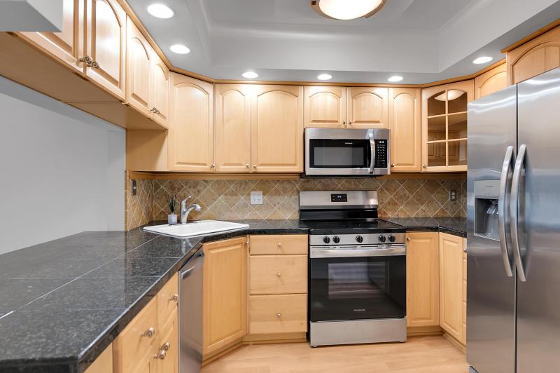  Condo & Townhome Photos