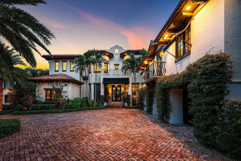  Single Family Homes Photo 3:  Delray Beach,  FL 33483