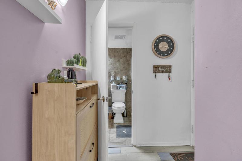  Condo & Townhome Photos