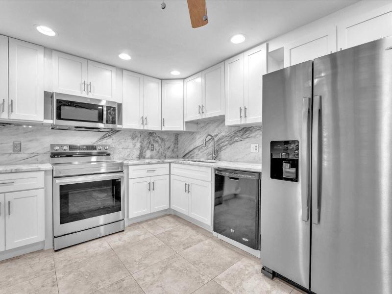  Condo & Townhome Photos
