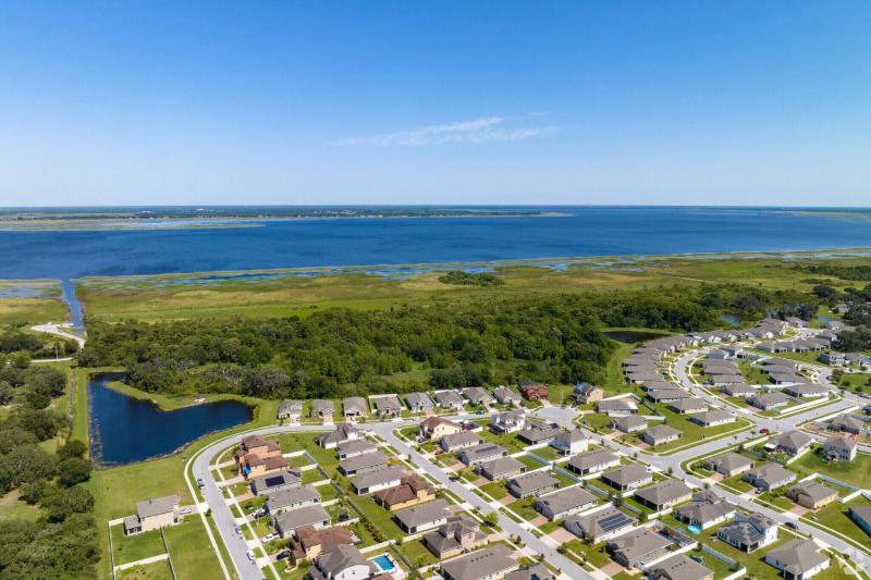  Commercial & Industrial Land Images 