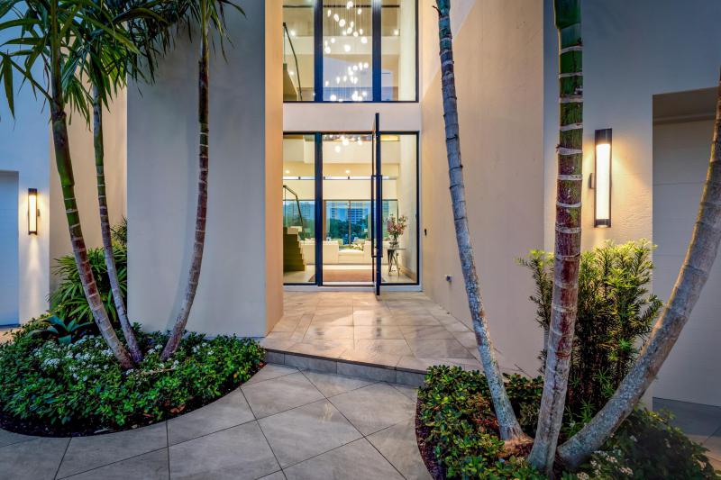  Single Family Homes Photo 3:  Boca Raton,  FL 33431