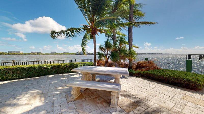 Single Family Homes Photo 12:  Lake Worth Beach,  FL 33460