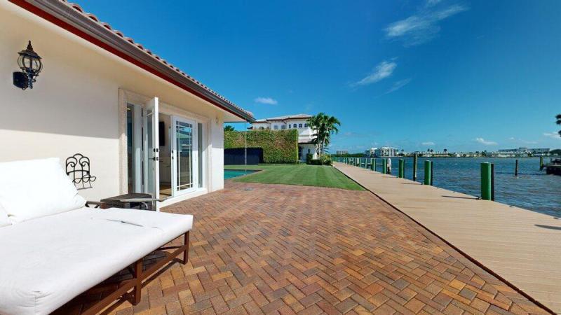  Single Family Homes Photo 18:  Lake Worth Beach,  FL 33460