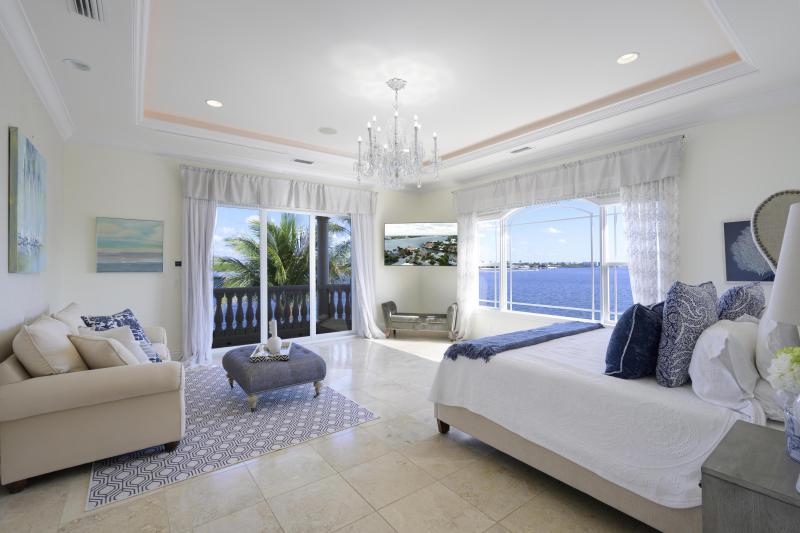  Single Family Homes Photo 8:  Lake Worth Beach,  FL 33460