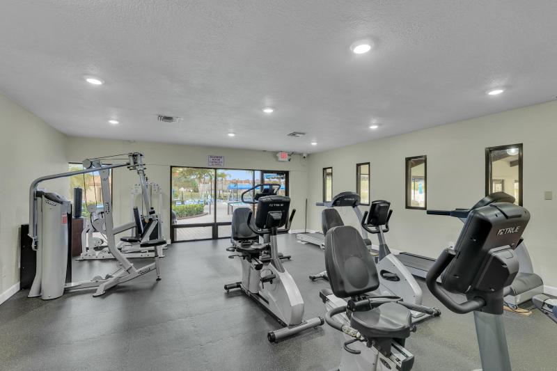  Condo & Townhome Photos