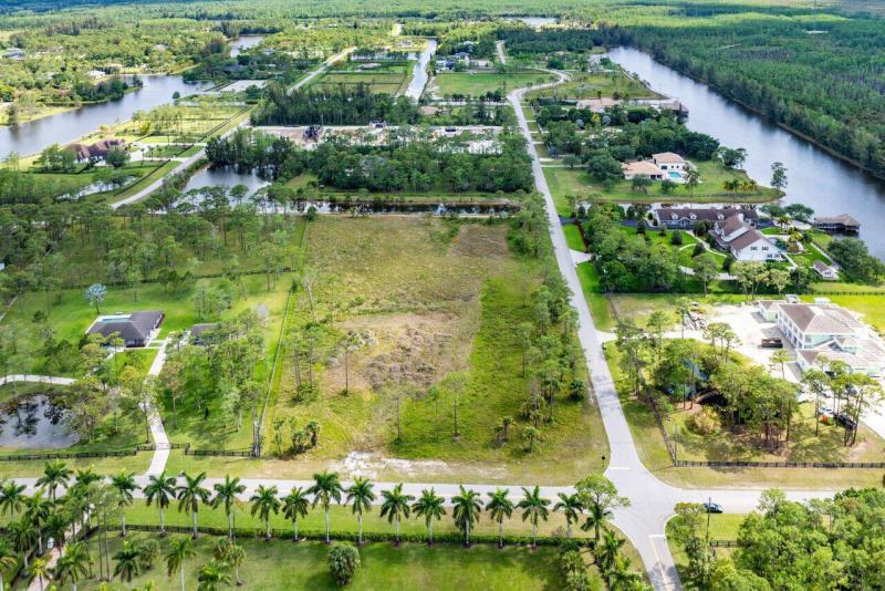  Commercial & Industrial Land Images 