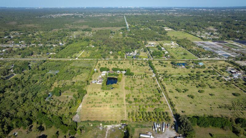  Commercial & Industrial Land Images 