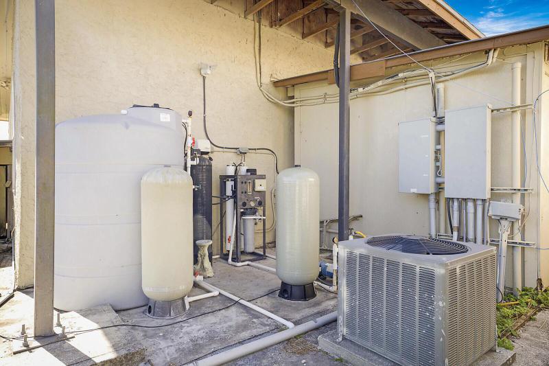  Commercial & Industrial Land Images 