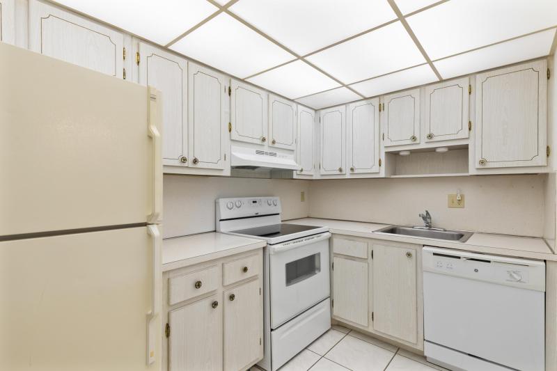  Condo & Townhome Photos