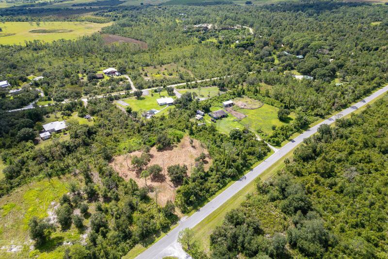  Commercial & Industrial Land Images 