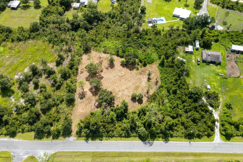  Commercial & Industrial Land Images 