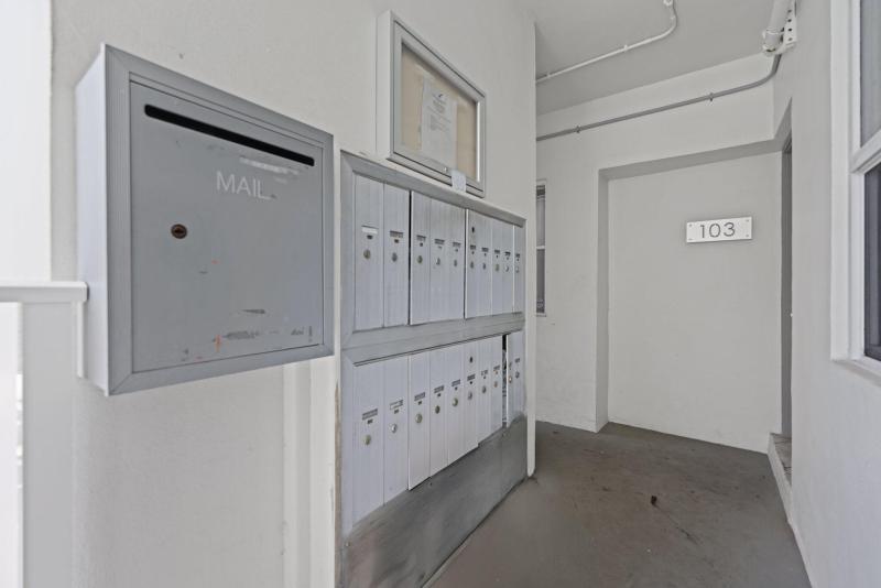 Condo & Townhome Photos