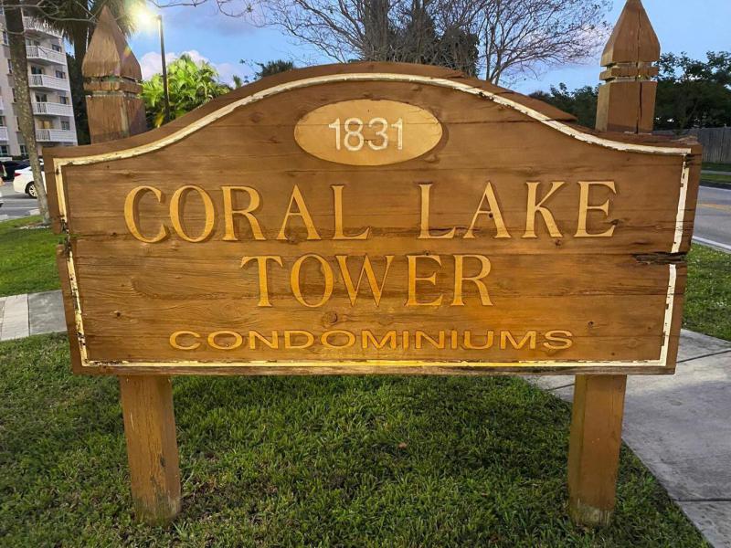  Condo & Townhome Photos