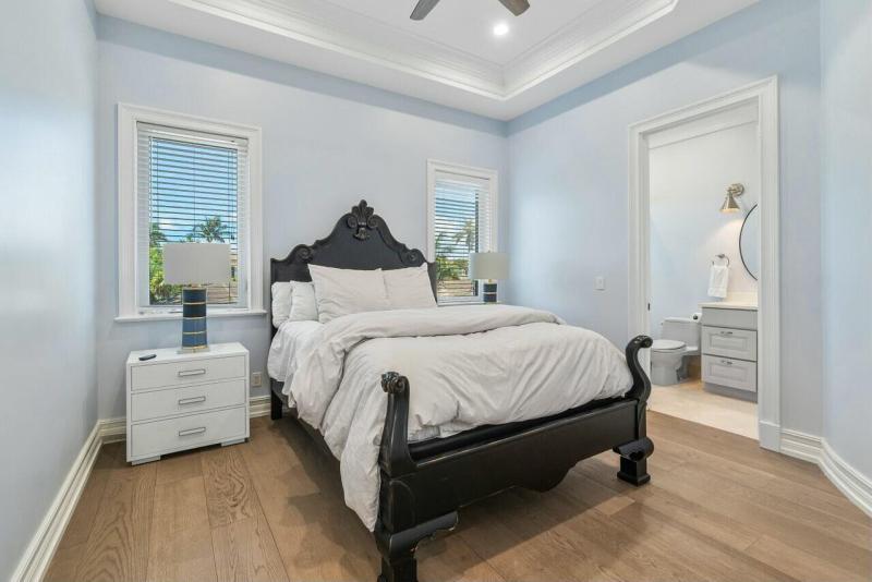  Single Family Homes Photo 29:  Highland Beach,  FL 33487