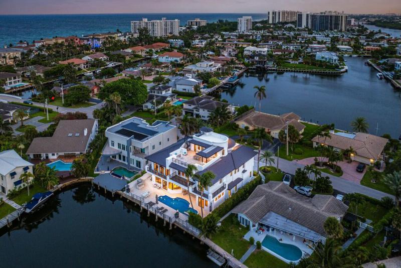  Single Family Homes Photo 79:  Highland Beach,  FL 33487