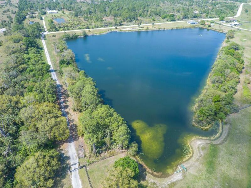  Commercial & Industrial Land Images 