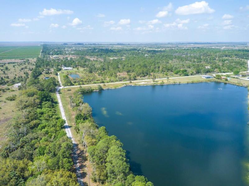  Commercial & Industrial Land Images 