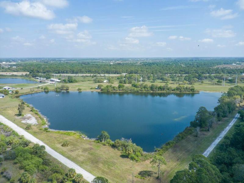  Commercial & Industrial Land Images 