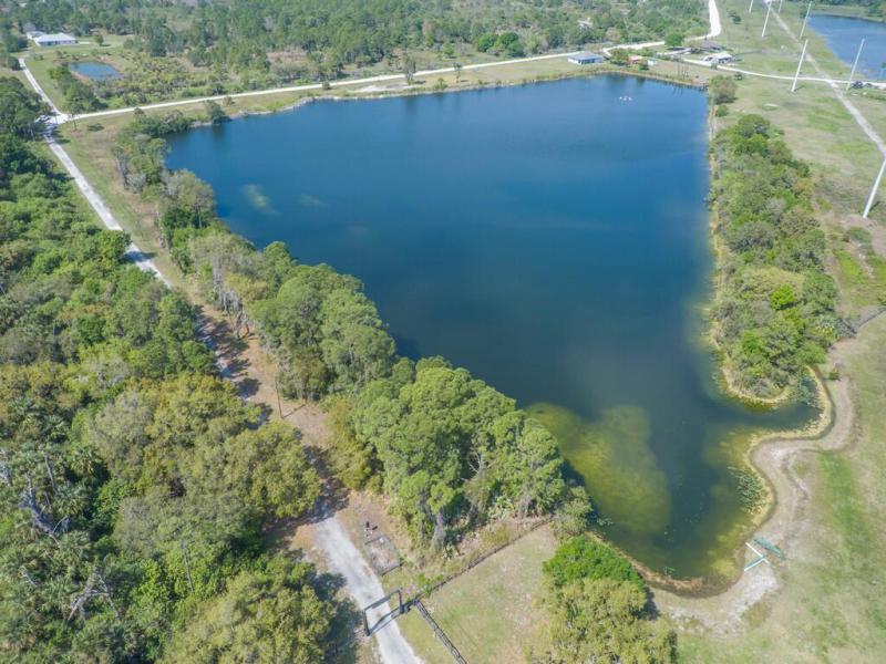  Commercial & Industrial Land Images 