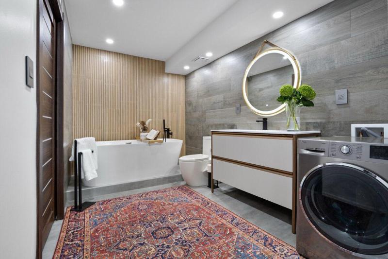  Condo & Townhome Photos