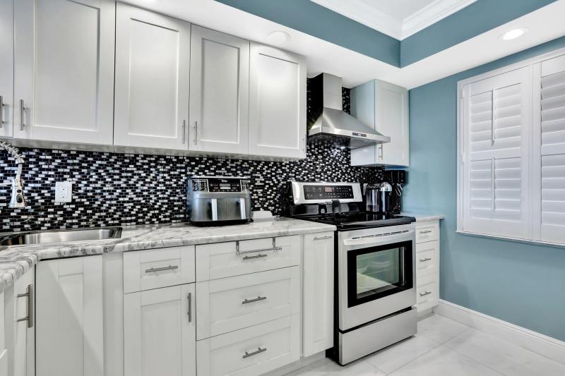  Condo & Townhome Photos