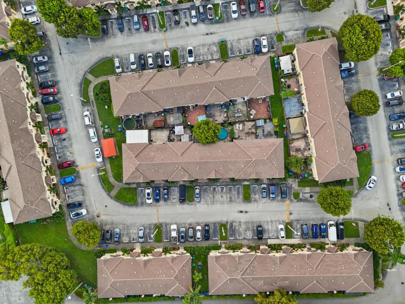  Condo & Townhome Photos