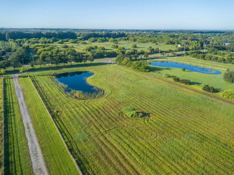  Commercial & Industrial Land Images 