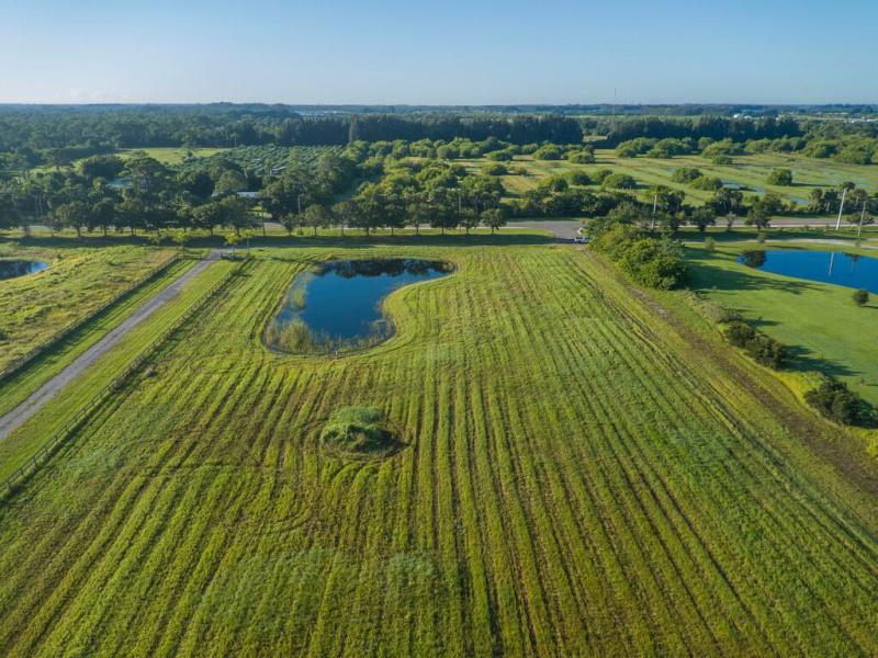  Commercial & Industrial Land Images 