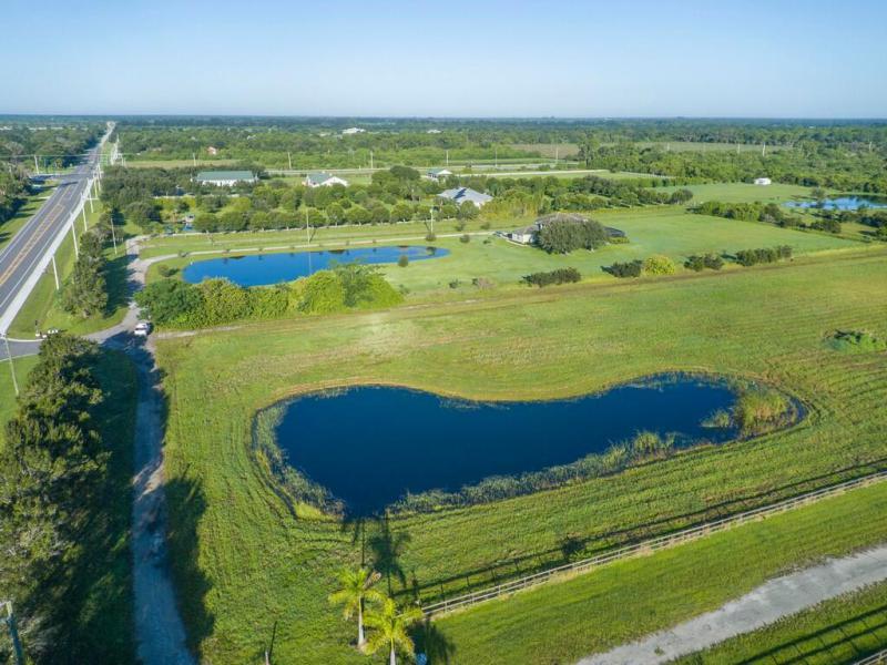  Commercial & Industrial Land Images 