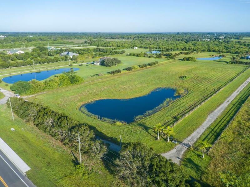  Commercial & Industrial Land Images 