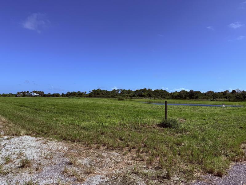  Commercial & Industrial Land Images 