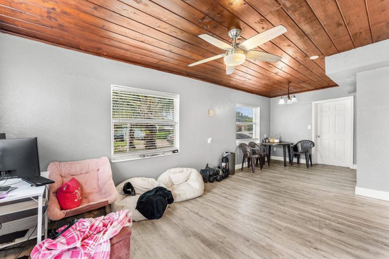 Duplex, Triplex and Fourplex Images