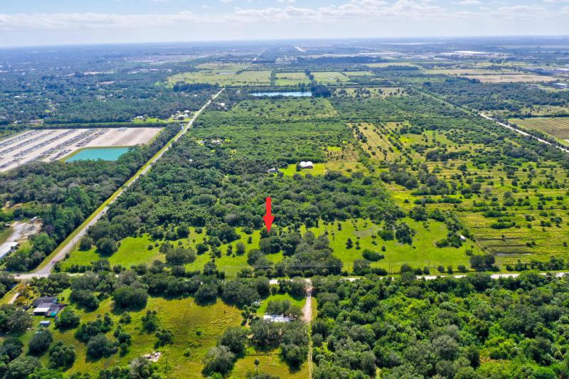  Commercial & Industrial Land Images 