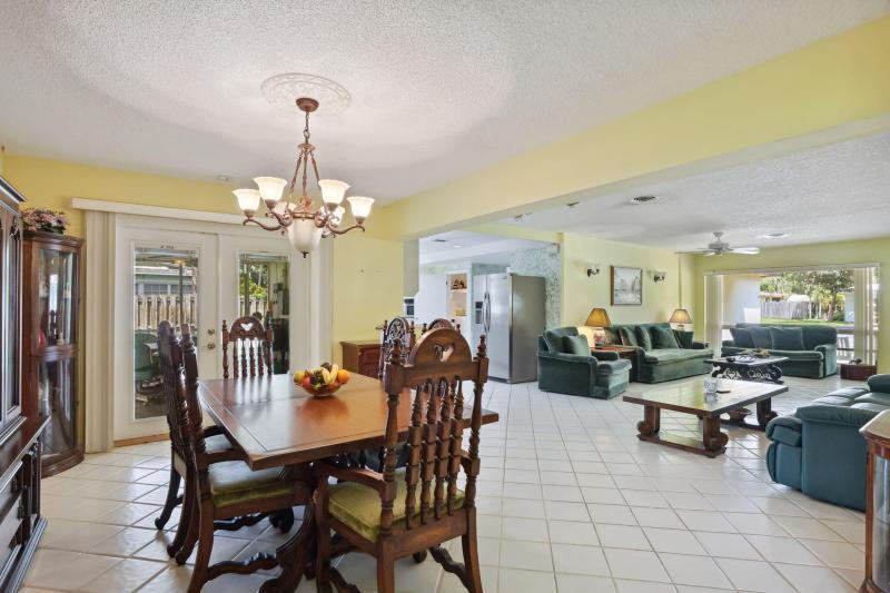  Single Family Homes Photo 28:  Plantation,  FL 33317