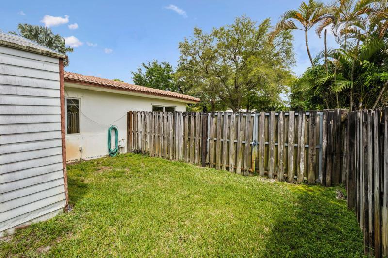  Single Family Homes Photo 44:  Plantation,  FL 33317