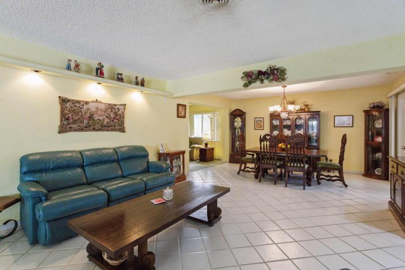  Single Family Homes Photo 6:  Plantation,  FL 33317