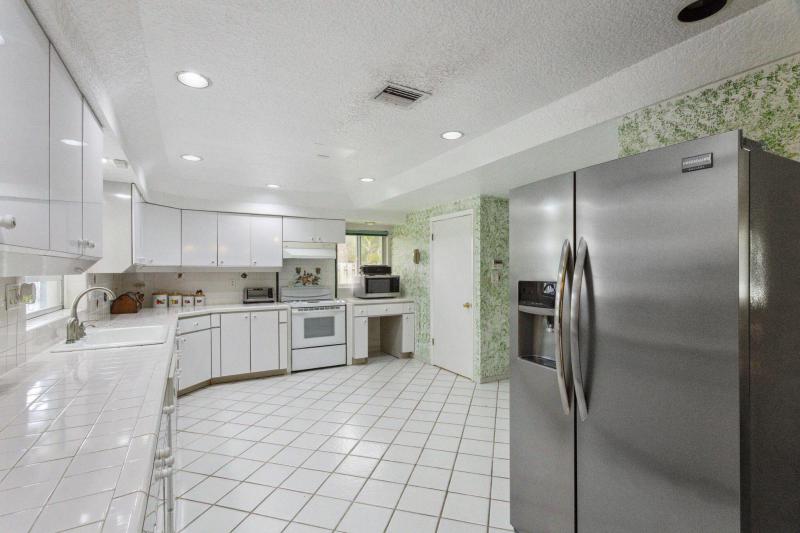  Single Family Homes Photo 8:  Plantation,  FL 33317
