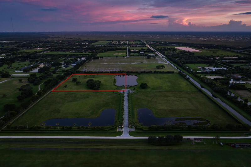  Commercial & Industrial Land Images 